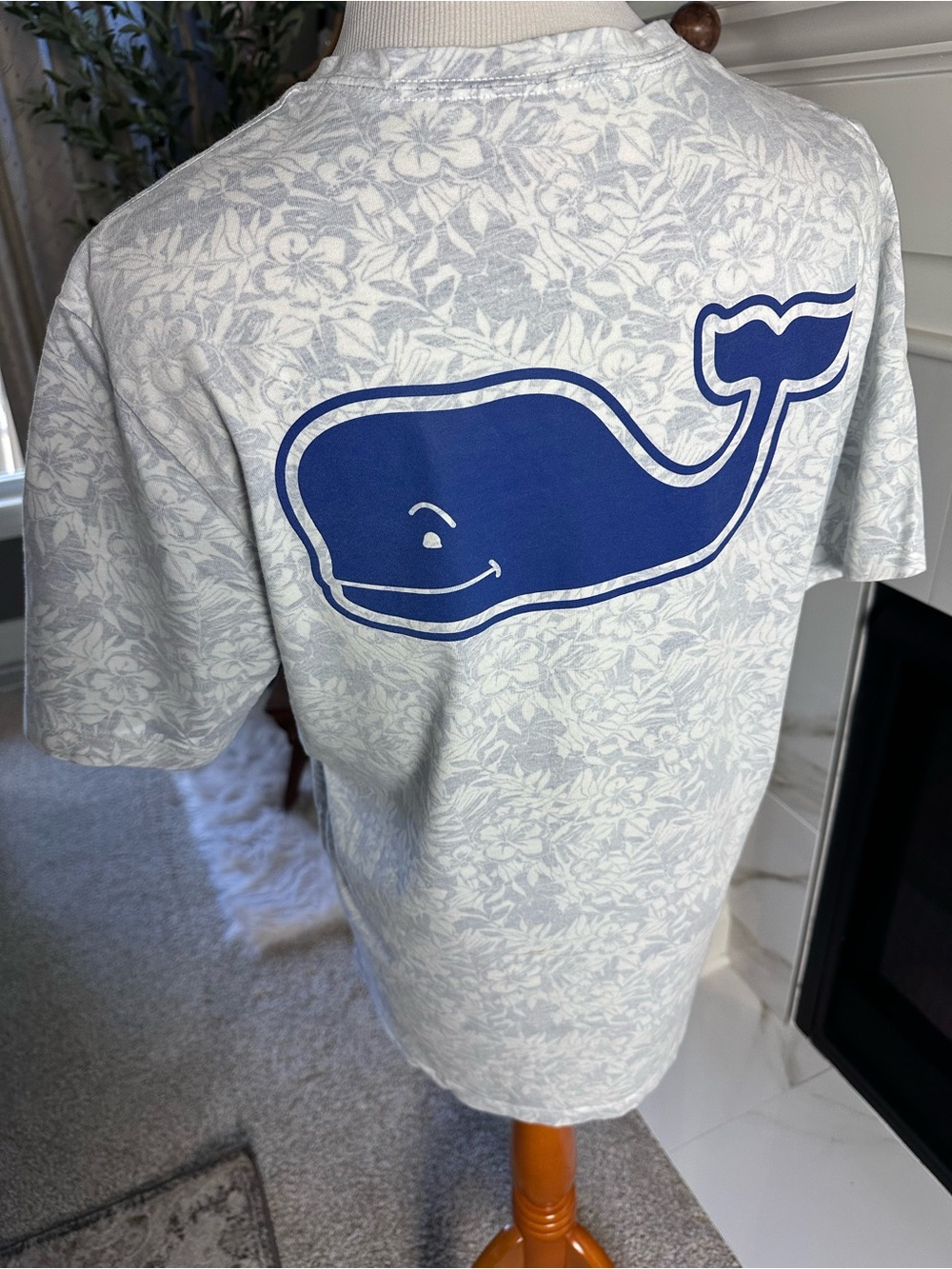 Vineyard Vines Hawaiian Floral Shirt - Small